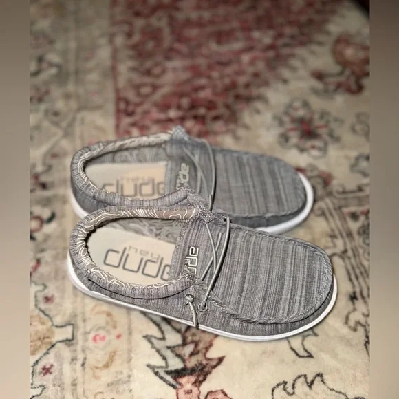 Kids Hey Dude Wally Youth Linen Gray Stone White Shoe Sz Y3-L4 Like New - Picture 6 of 10